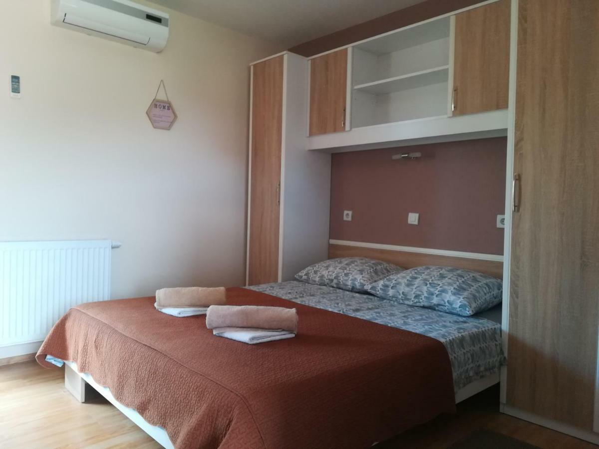 Apartment Vito Nin