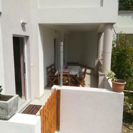 Apartments Vito Nin Exterior photo
