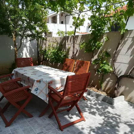 Apartments Vito Nin Exterior photo